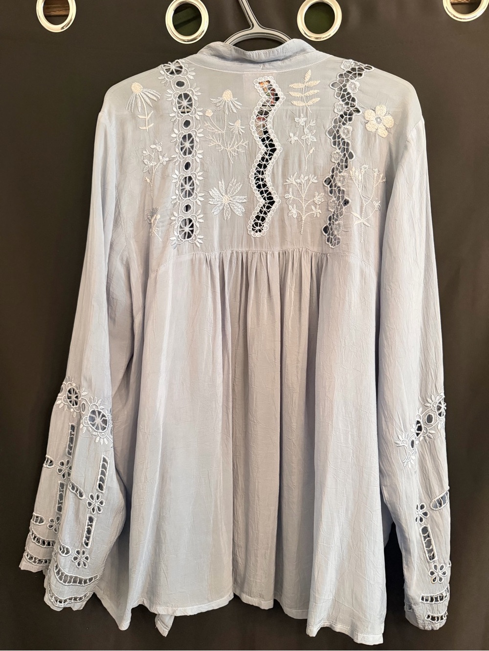 Johnny Was Pale Blue Lace-Trimmed Embroidered Blouse - Picture 5 of 6